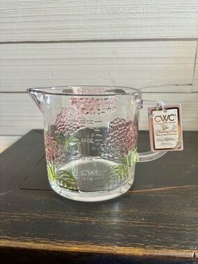 CWC Glass Measuring Cup 33oz ~ 4 Cups Pink HYDRANGEA Design NEW Microwaveable